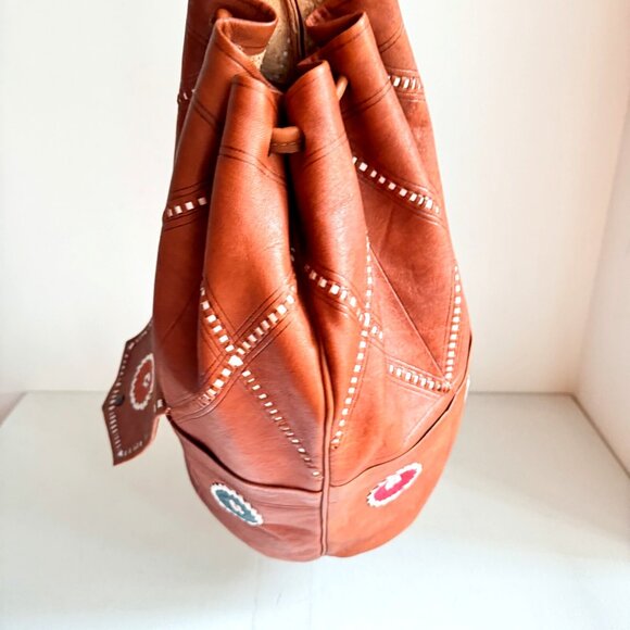 Vintage Ethic Handmade Leather Drawstring backpack - Picture 5 of 6